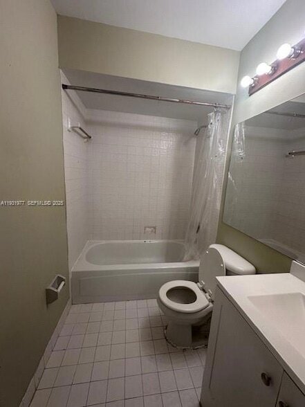 Photo - 471 NE 210th Cir Terrace Unidad 20414