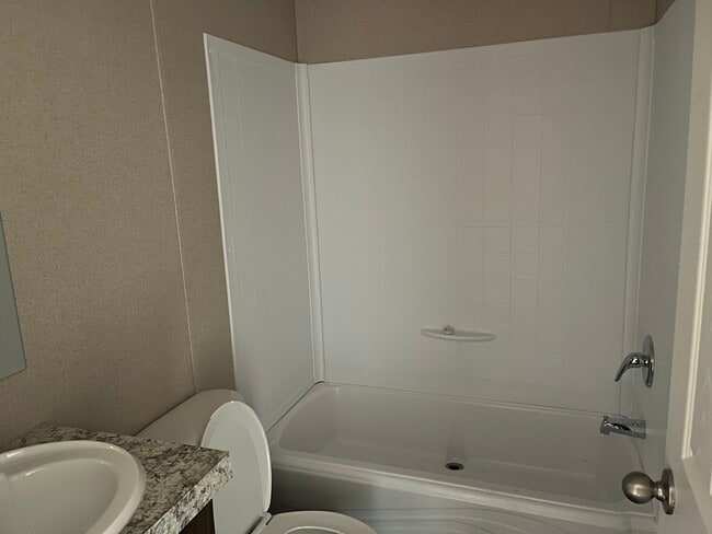 Photo - 211 Brookstone Vista Ln