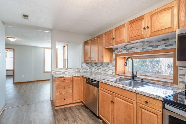 Photo - 433 W Grand St Unidad A