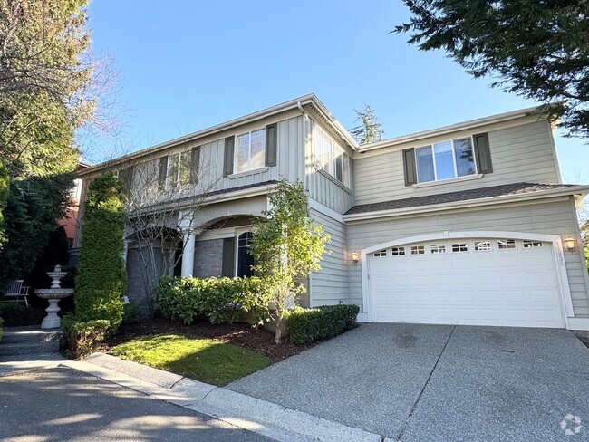 Building Photo - Finn Hill Kirkland 3 bedroom 2.5 bath plus... Rental