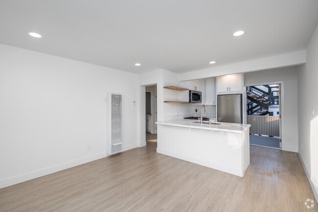 Unidad 3 - 1 habitación, 1 baño, 529 pies cuadrados - Sala de estar - The Sea Skiff