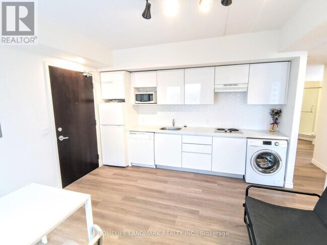Photo - 268 Lester St Unit 711