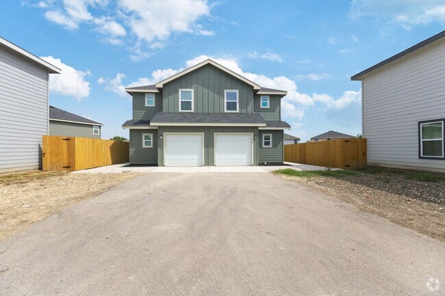 Building Photo - MOVE IN READY!! Unit 6734 Summer Fest 132 Rental