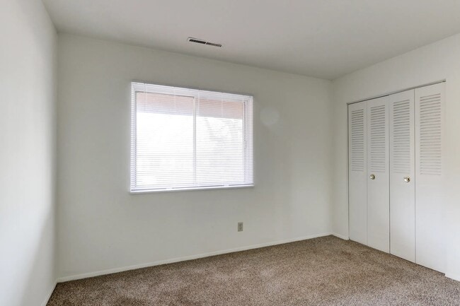Photo - Elkhart Green Apartments