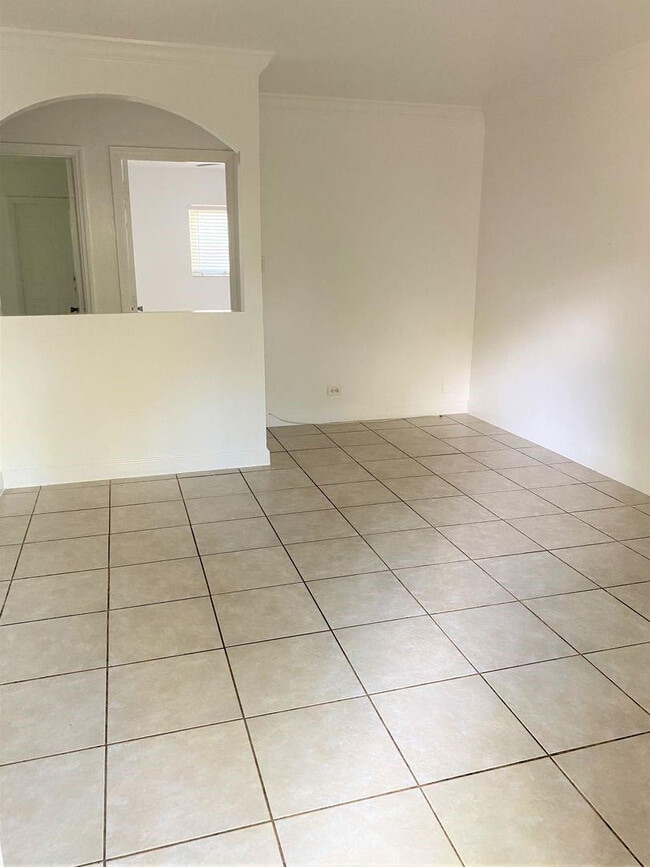 Photo - 715 SW 14th Ave Unit 2