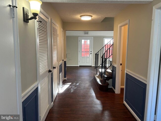 Building Photo - 13133 Putnam Cir