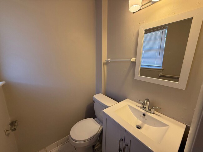 Photo - Tulsa 3 Bedroom 1 Bath Duplex with Fenced private Backyard