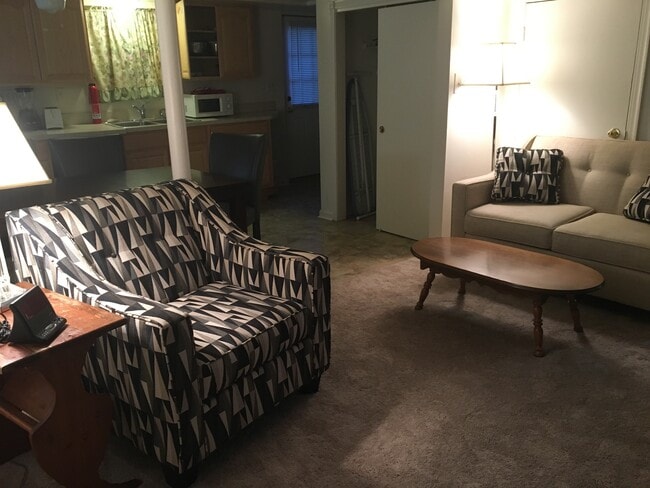 Photo - 5906 Grayson St Unit B