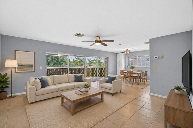 Photo - 423 Pine Tree Ct Unit 23