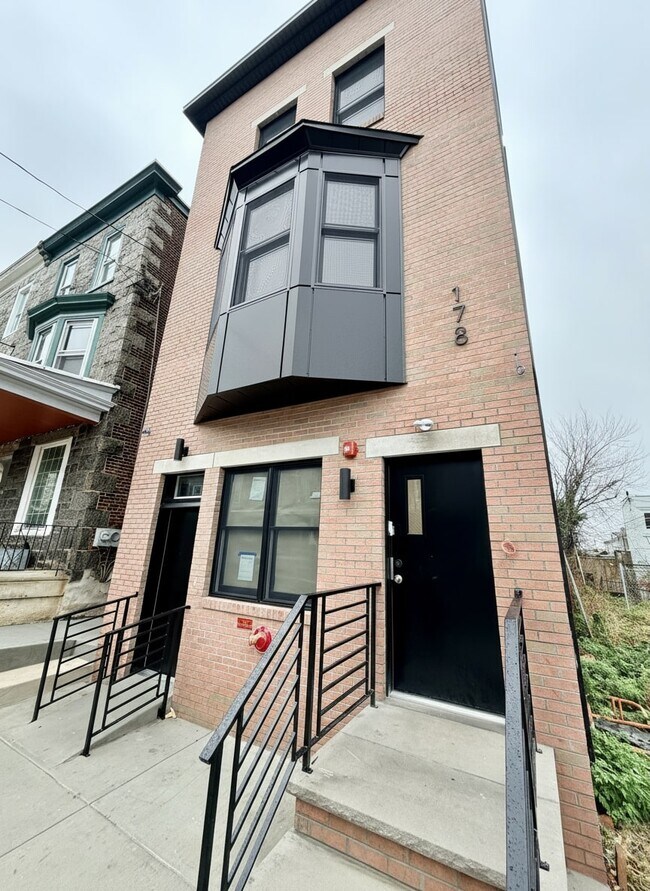 Photo - 178 W Seymour St Unit 2