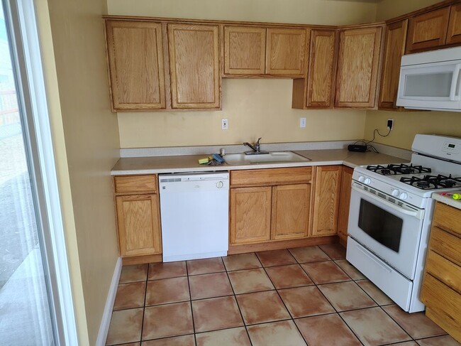 Photo - 2447 Beach St