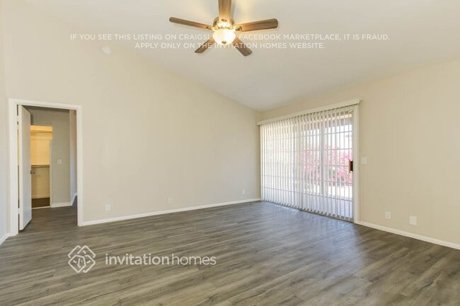 Photo - 11018 N 60th Dr