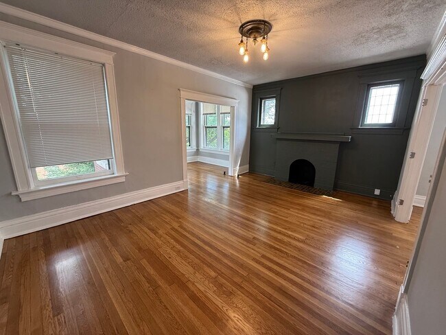 Photo - 4166 Russell Blvd Unit 3E