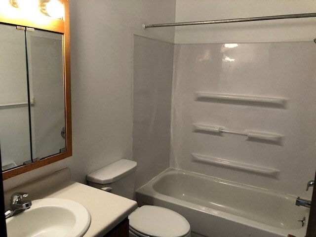 Photo - Young America Apartments