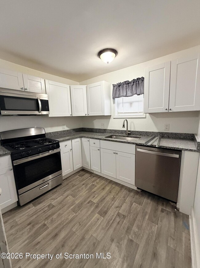 Photo - 317 10th Ave