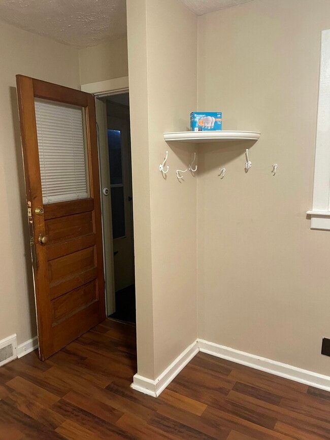 Photo - 213 Garden City Dr