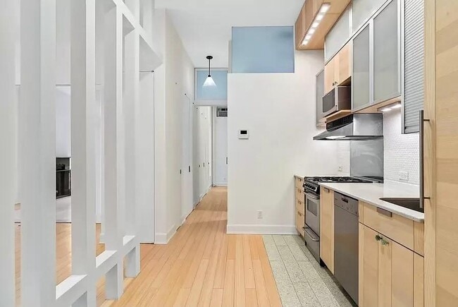 Photo - 71 Orange St