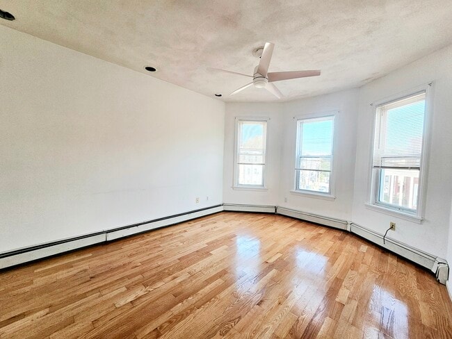 56 Mansfield St Unit 3