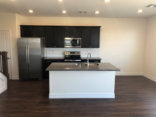 Photo - 5804 Petronius St