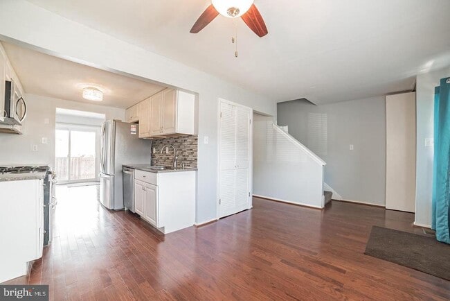 Photo - 1908 Cambridge Dr