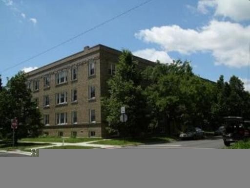 Building Photo - 1953 W Sunnyside Ave Rental