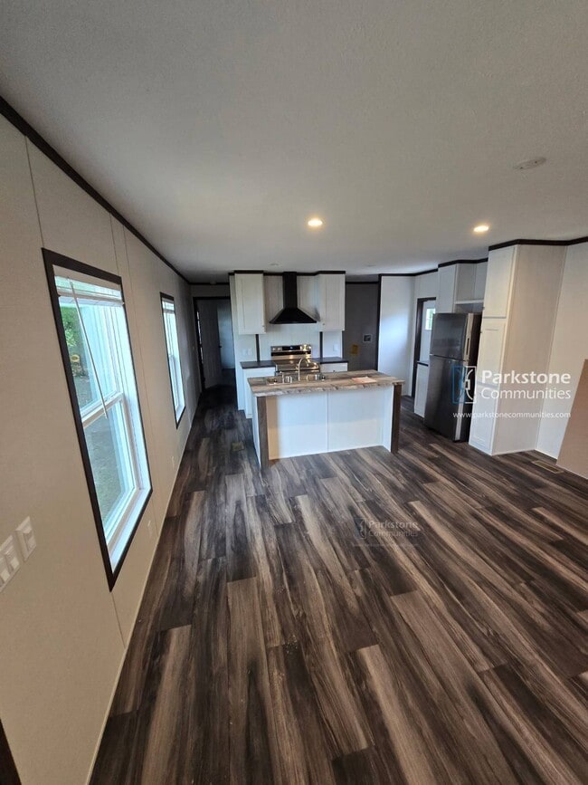 2420 Emery Hills Dr