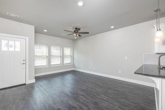 2164 W Million Ln