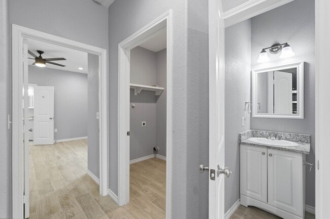 Photo - 16680 E Ivanhoe St