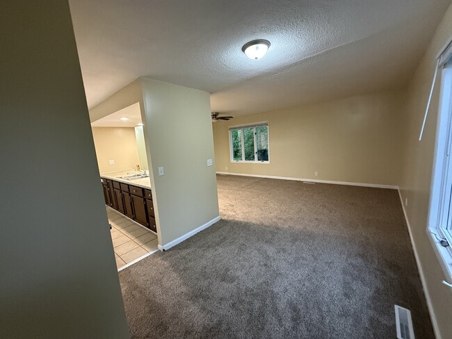 Photo - 113 S Lynn St