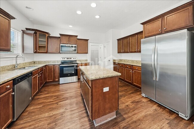 Photo - 6943 Calderwood Dr