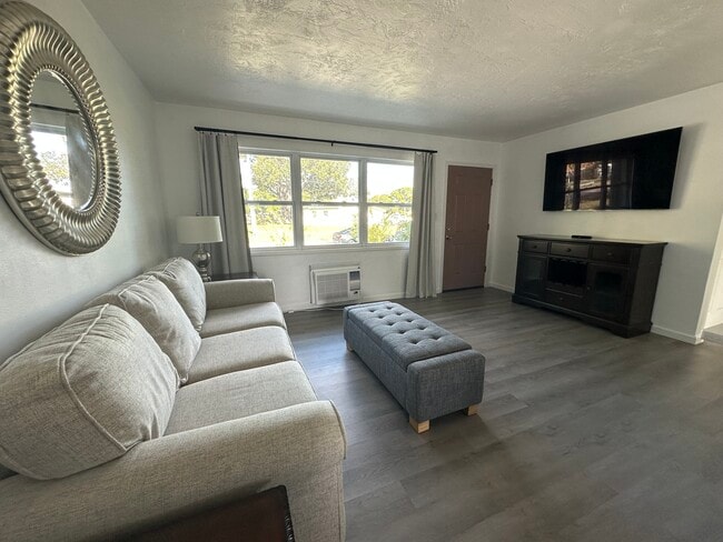 Photo - 9372 88th Way N