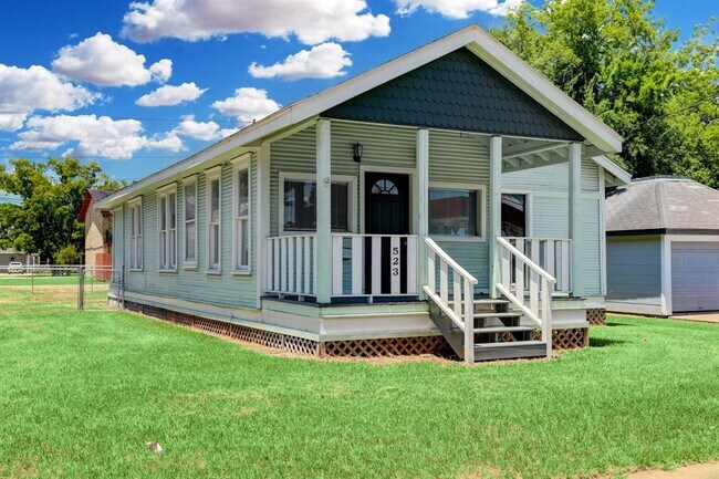 Photo - 523 E Mulberry St