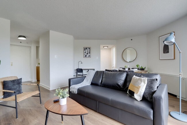 Photo - 801 15th St S Unidad FL2-ID1022436P