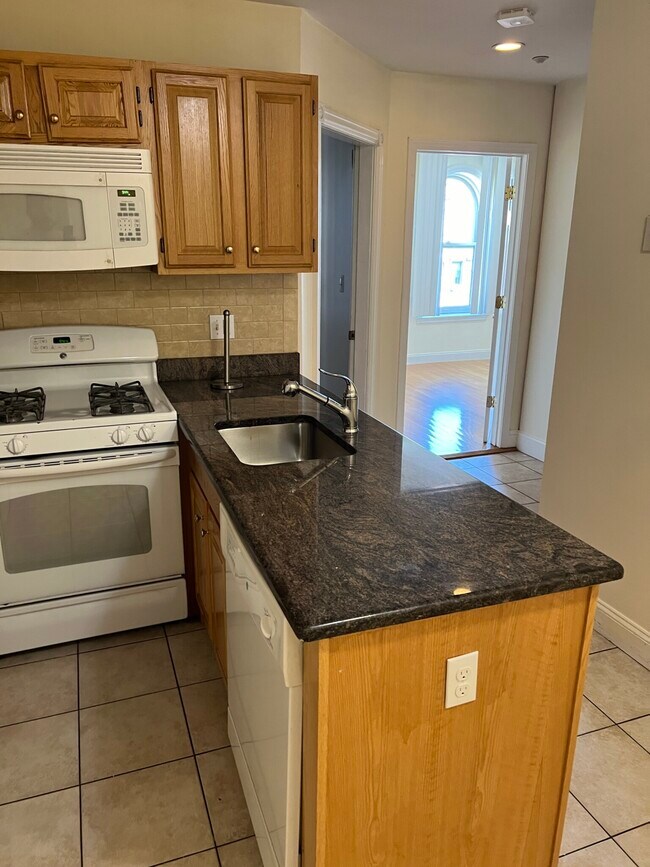 90 Westland Ave Unit 504