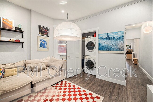 Photo - 2124 E 17th Ave Unidad 5