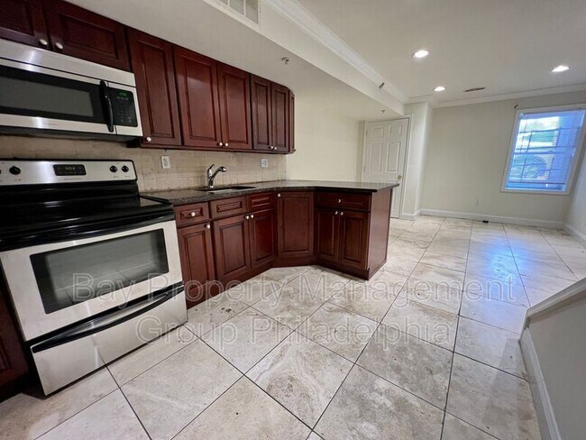 Photo - 1723 Fontain St Unit A