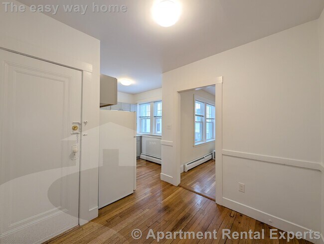 Photo - 36 College Ave Unit #4