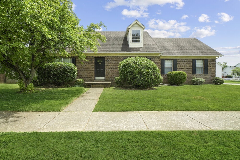 Photo - 10500 Sandbourne Way House