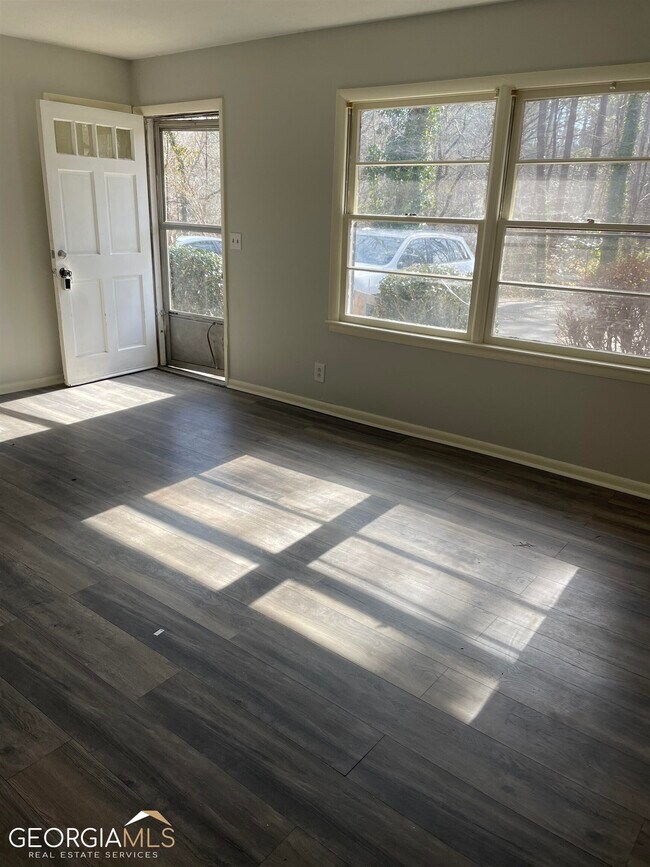 Photo - 225 Presley Way