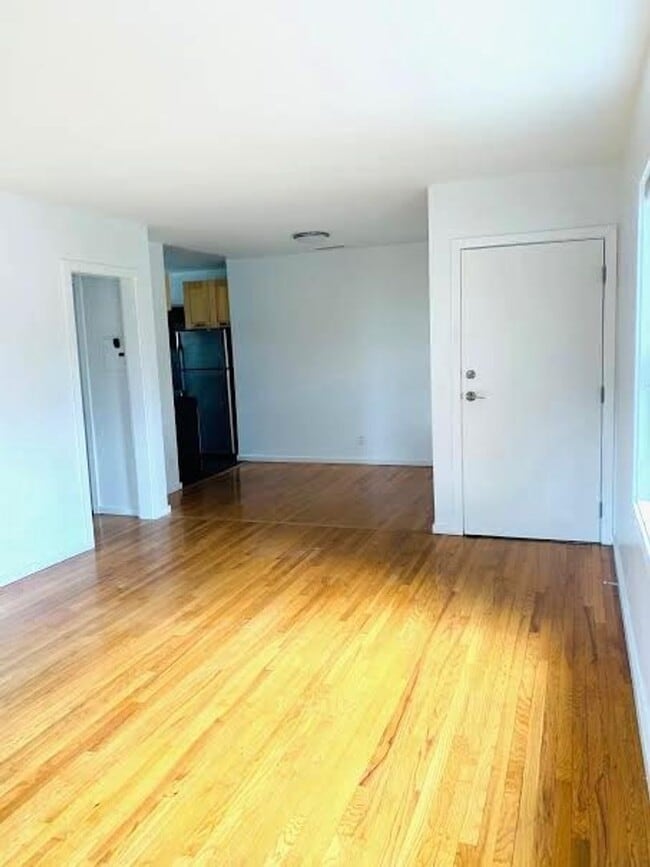 Photo - 1154 Venice Blvd