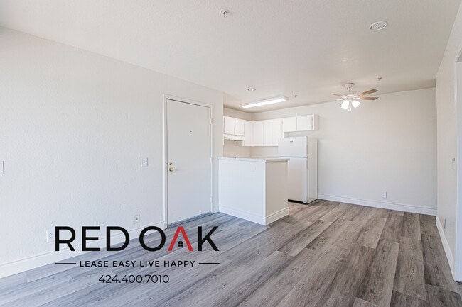 Photo - 245 E First St-2039 Unidad 2039