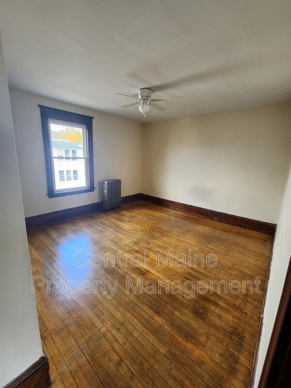 33 Bradley St Unit 3R