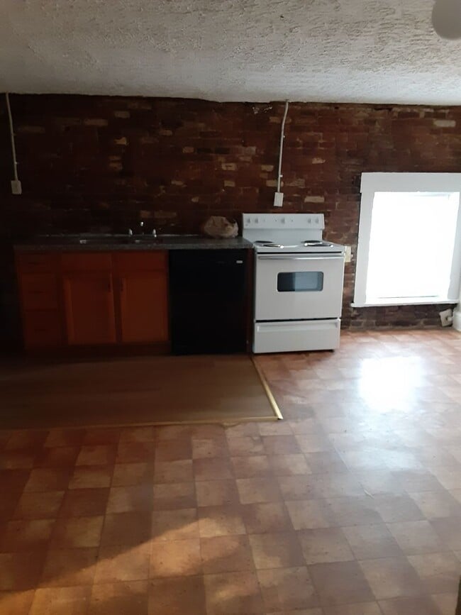 Photo - 2130 Portland Ave Unit 2130-3