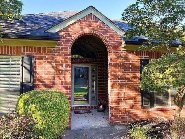 Photo - 14302 Westbury Dr