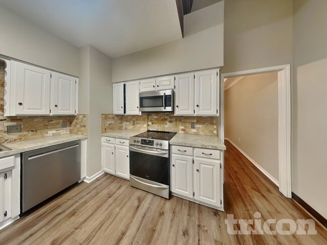 Photo - 509 Live Oak Dr