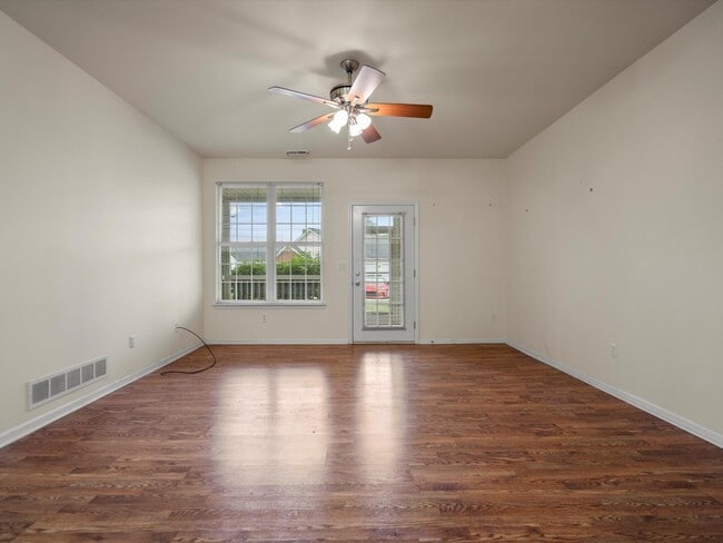 Photo - 846 W Summerfield Gln Cir
