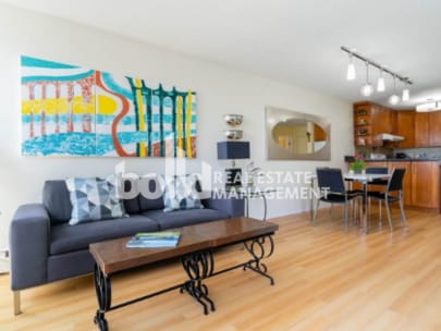 Building Photo - 950 Drake St