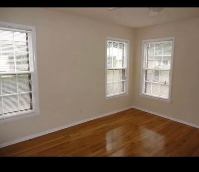 Photo - 219 Merritt St Unit 2