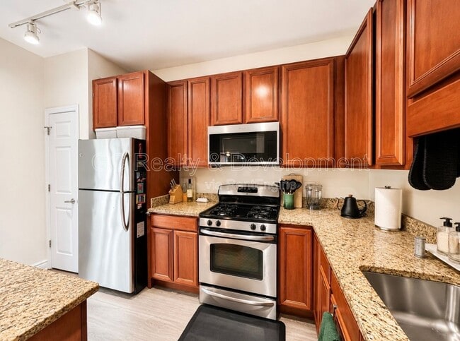 Photo - 2503 S Calumet Ave