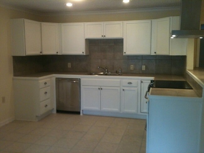 Photo - Central 3BR Home